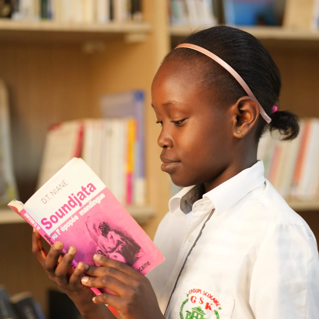 Programme bilingue — élève du Groupe Scolaire Kambal