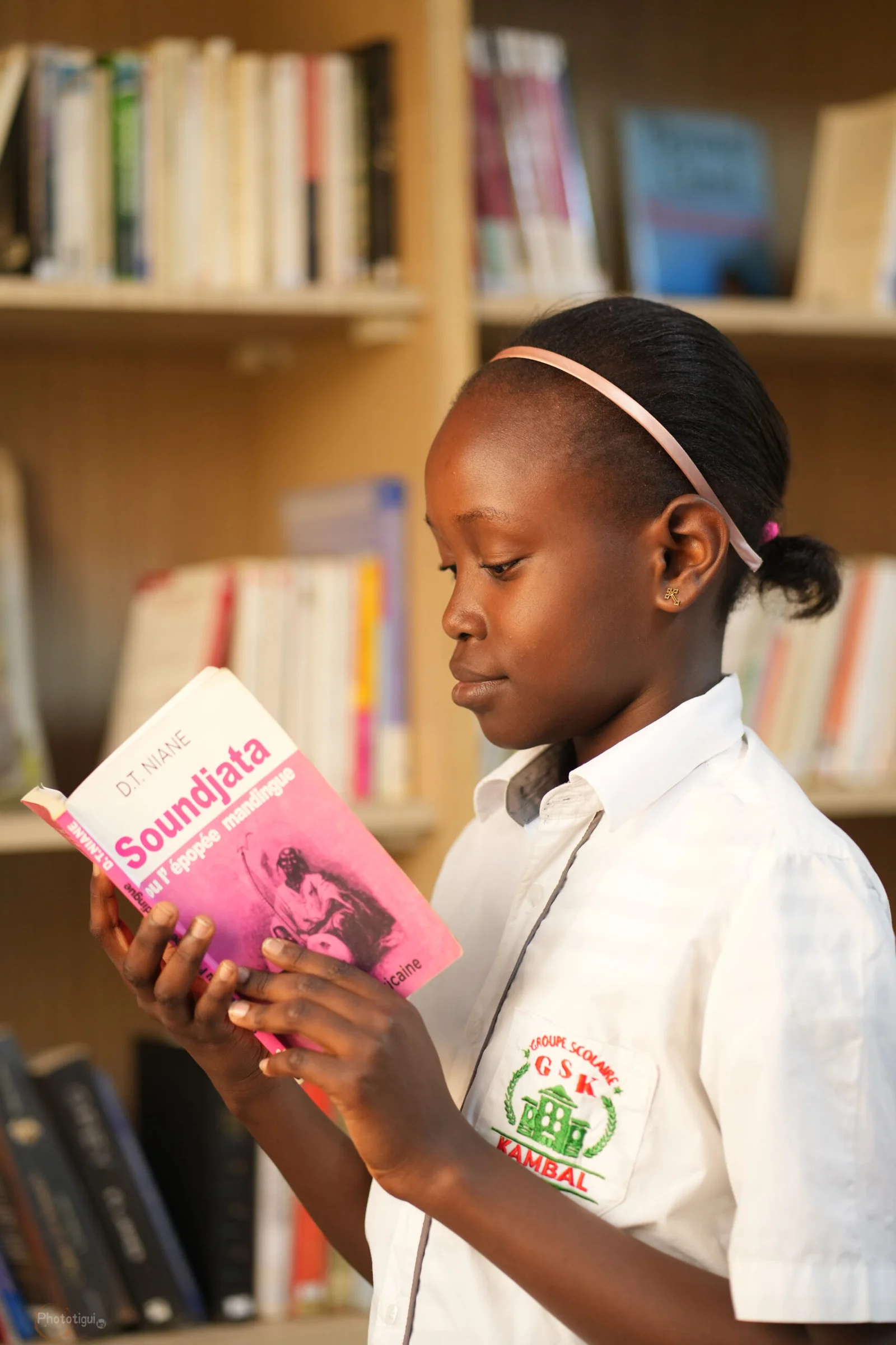 Programme bilingue — élève du Groupe Scolaire Kambal